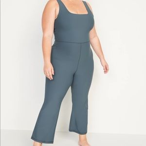 NWT OldNavy Crop Flare Jumpsuit XXL